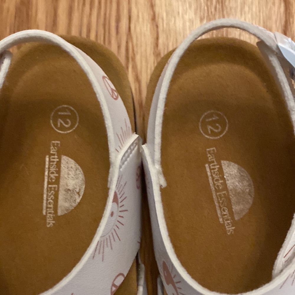 Earthy sandals - Picture 2 of 4